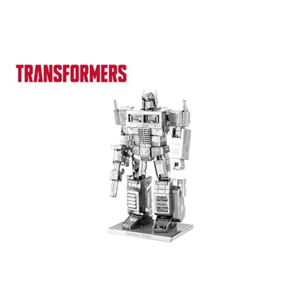 MetalEarth: TRANSFORMERS / OPTIMUS PRIME 4.5x3.1x8.8cm, metal 3D model with 2 sheets, on card 12x17cm, 14+ Metal model kit MetalEarth: TRANSFORMERS / OPTIMUS PRIME 4.5x3.1x8.8cm, metal 3D model with 2 sheets, on card 12x17cm, 14+ Metal model kit
