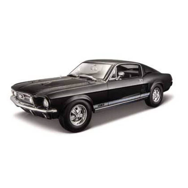 Ford Mustang Fast Back 1:18 Diecast model car