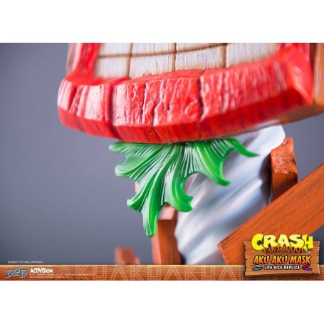 Crash Bandicoot Life-Size Replica Aku Aku Mask 65 cm 