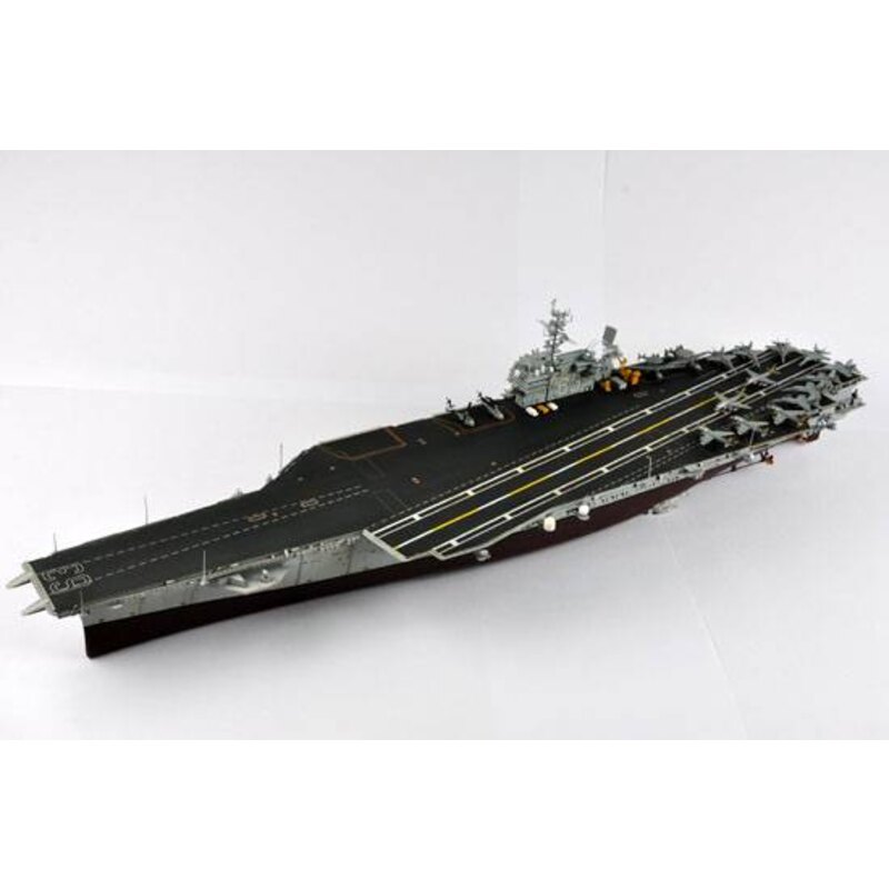 USS KITTY HAWK CV-63 Ship model kit