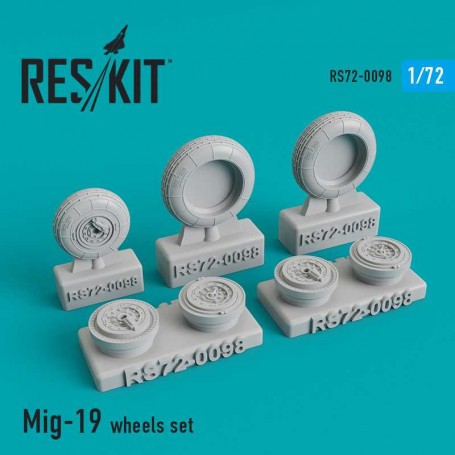 resin wheels 1/48 ResKit 48-0117 B-57 Canberra type 1 wheels set