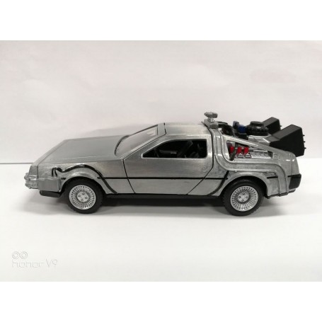 Back to the Future DeLorean Time Machine 1/32 metal Hollywood Rides 