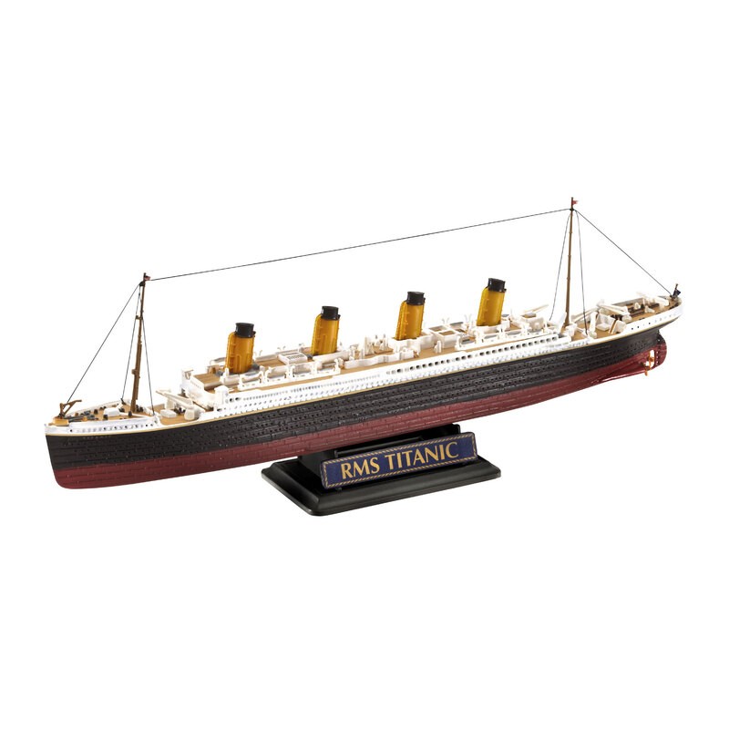 Gift-Set ,Titanic, 2 kits included plus paints, paint brush and glue Ship model kit