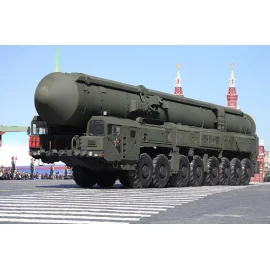 15U175 TEL of RS-12M1 Topol-M ICBM complex
