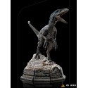 IS95104 Jurassic World The World according to Statuette 1/10 Art Scale Blue 19 cm