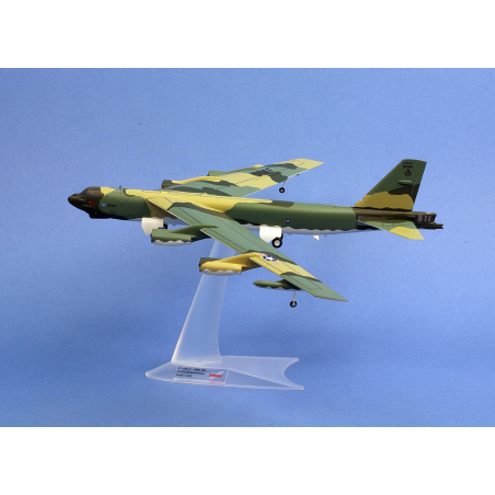 Boeing B-52G Stratofortress US Air Force – 596th Bomb Squadron Die cast