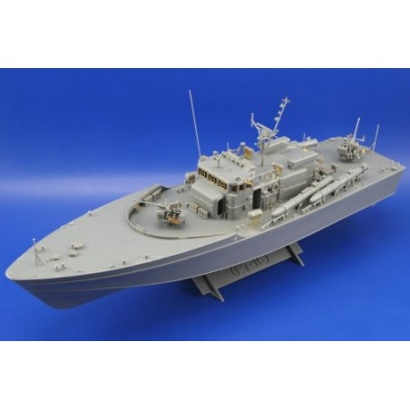 PT-15 Japan Torpedo boat (designed to be assembled with model kits from Tamiya) 