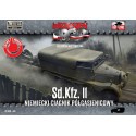 Sd.Kfz.11 - German Half-track tractor (1 vehicle only. The guns is not included) Model kit