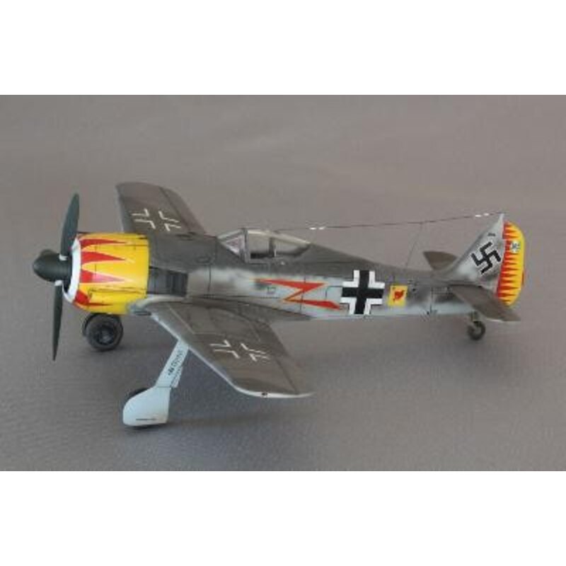 Painted And Assembled 1/144 WWII German Folke Wulf 190 G-1